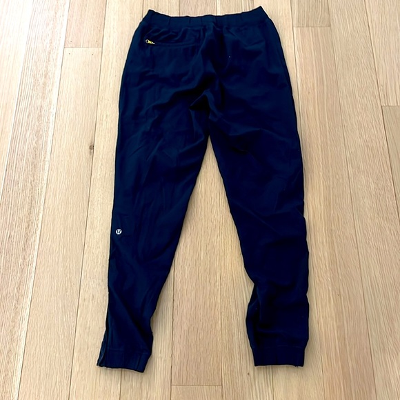 Lululemon Navy Track Pants with Snaps on Legs - Size 4 - Picture 2 of 4
